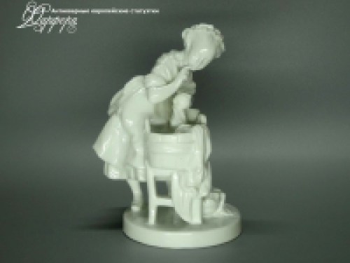 Фарфорвая статуэтка Германия Meissen
